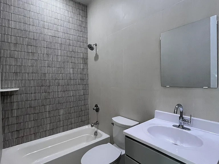 40 Lembeck Ave — Photo 9