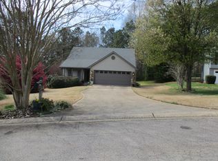 4010 Crabapple Dr, Gainesville, GA 30507
