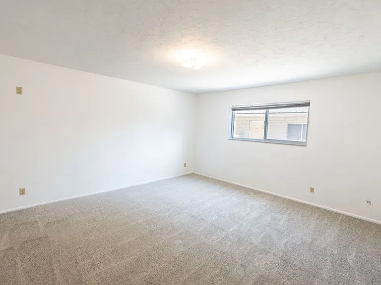 716 S Saturn Ave #1-4 — Photo 9