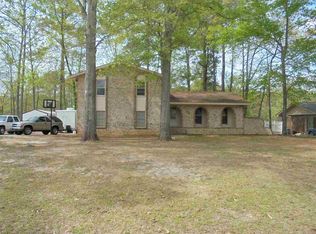 411 Forest Lake Dr, Warner Robins, GA 31093