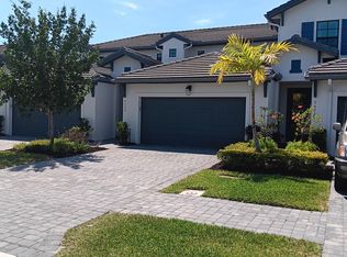 7569 Carnegie Way, Naples, FL 34119