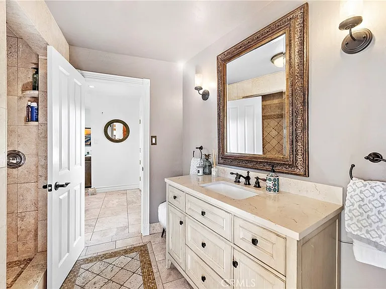 875 Coast View Dr — Photo 38