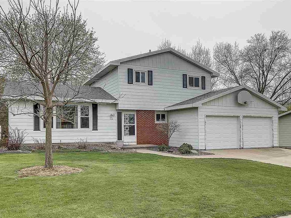 1st image of 366 Hawthorne Dr