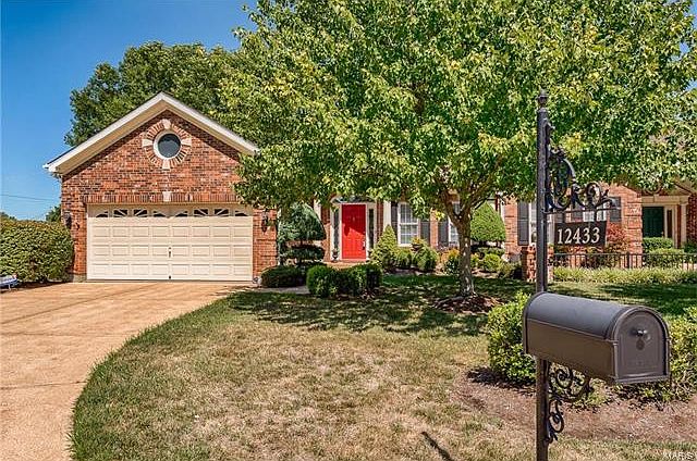 1st image of 12433 Courtyard Lake Dr