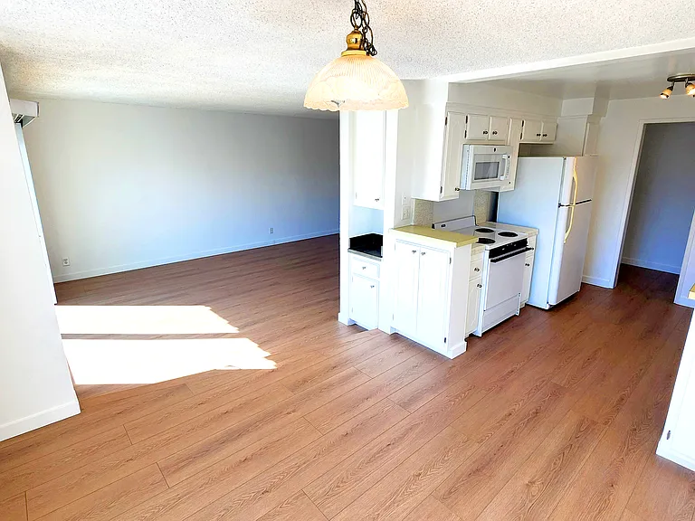 1246 Brockton Ave #5 — Photo 10