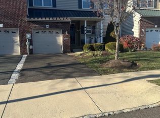 1034 Rosemont Ter, Pennsburg, PA 18073