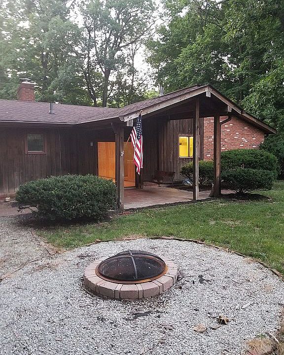 1st image of 116 White Oaks Dr