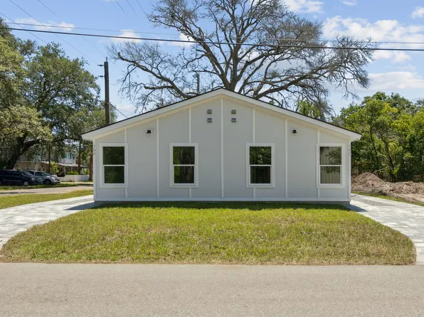 700 S 9th St, Fernandina Beach, FL 32034