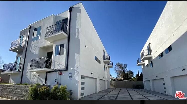 1st image of 6002 Klump Ave