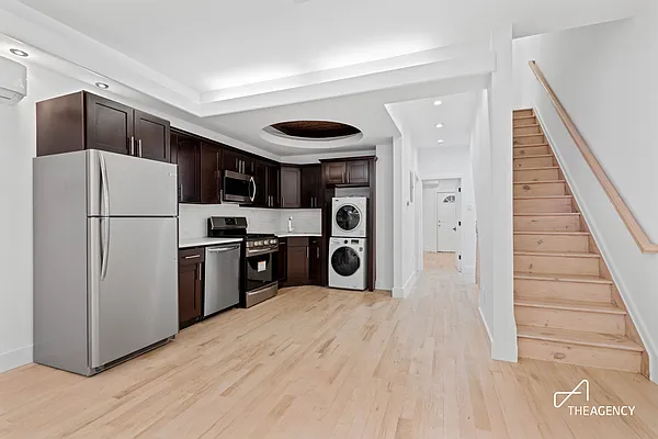 Rented by The Agency | media 2