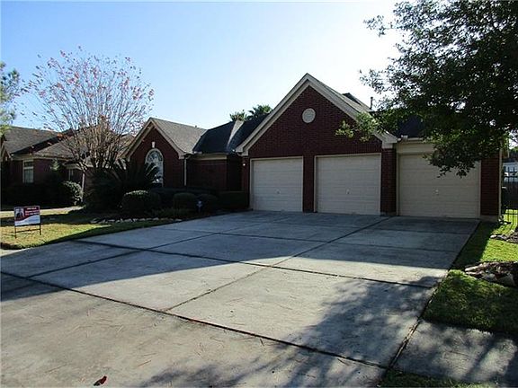 3rd image of 12711 Silverglen Estates Dr
