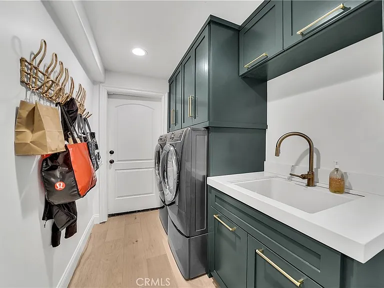 412 Acacia Ave — Photo 15
