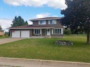 309 Golf Court Dr, Sault Sainte Marie, MI 49783