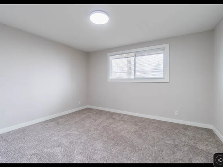 118 S 53rd St #14 — Photo 6