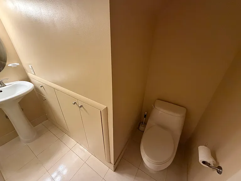 14279 Kendale Lakes Cir — Photo 22