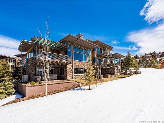3rd image of 6981 Stein Cir