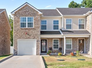 2052 Downstream Dr, Ashland City, TN 37015