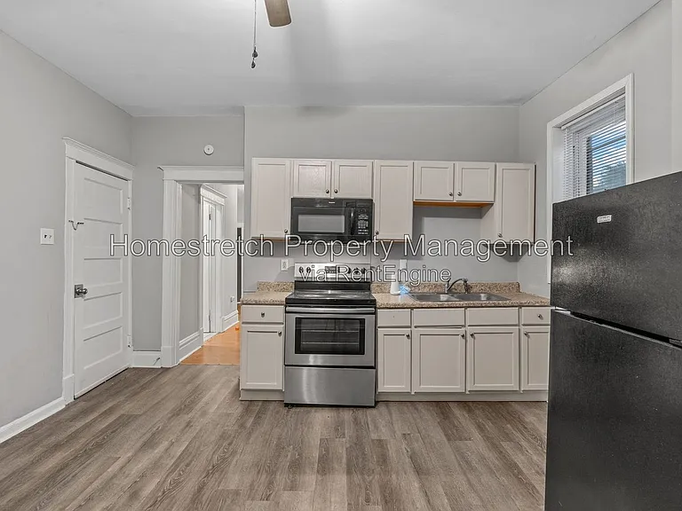 2732 Utah St #B — Photo 5