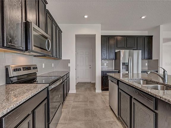 3rd image of 2554 Volunteer Ave