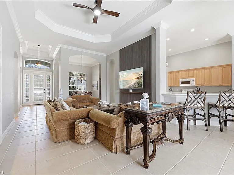 9024 Maverick Ct — Photo 8