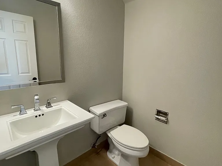 730 Sunlight Dr — Photo 25