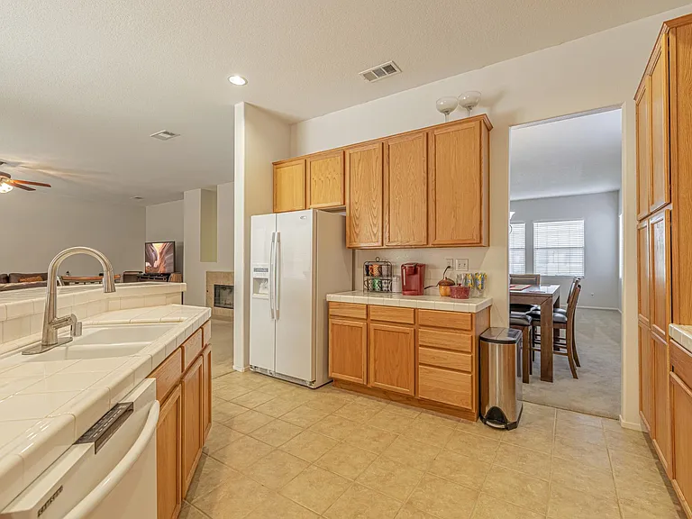 5549 Las Brisas Ter — Photo 34