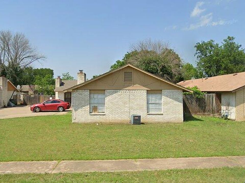 1st image of 1304 Westcott Dr #B