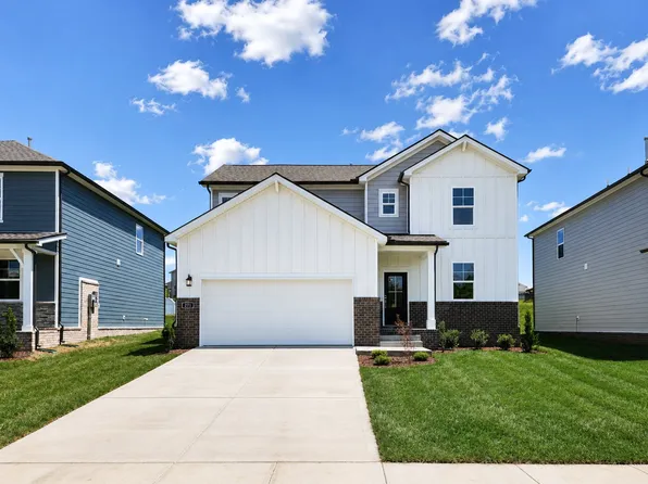 271 W Millbrook Dr, Spring Hill, TN 37174