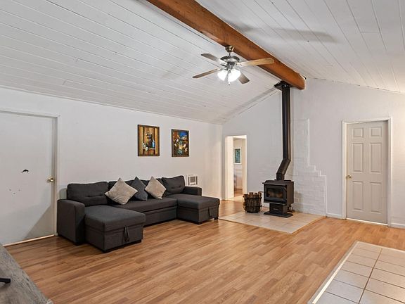 4th image of 320 Fireside Rd