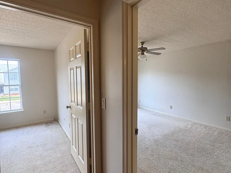 15C Meadowood Glen Way — Photo 16