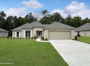 725 Magnolia Point Cir, Pearl, MS 39208