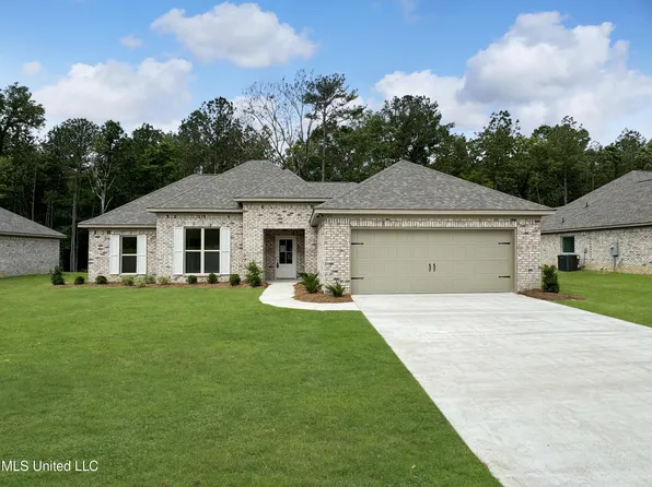 725 Magnolia Point Cir, Pearl, MS 39208