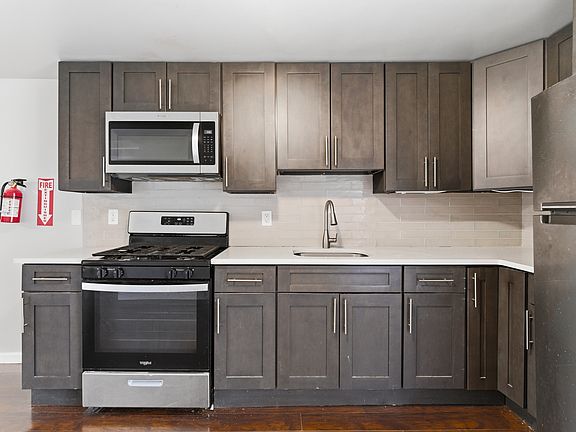 3rd image of 59-61 Farley Ave #3