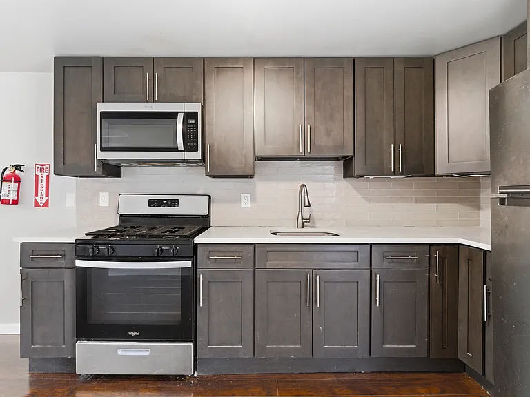59-61 Farley Ave #3 — Photo 14