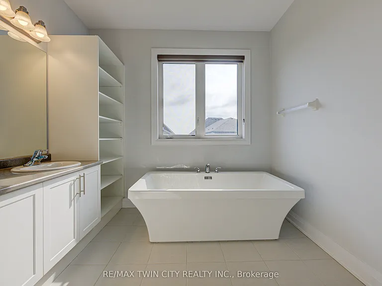 767 Queenston Blvd — Photo 27