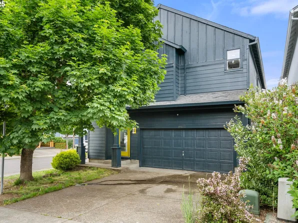 19577 SW Treehouse Ln, Beaverton, OR 97007