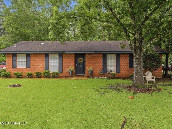 141 Cumberland Rd, Brandon, MS 39047