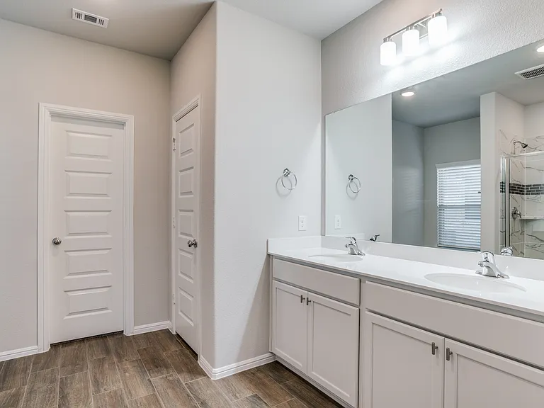 13140 Mizell Ln — Photo 9