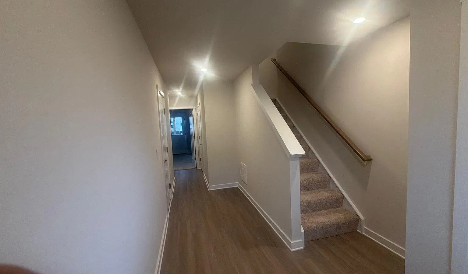 4 bed, 3.5 bath, 2000 sqft, $2,600 — Photo 1