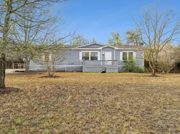 415 County Road 3822, San Antonio, TX 78253