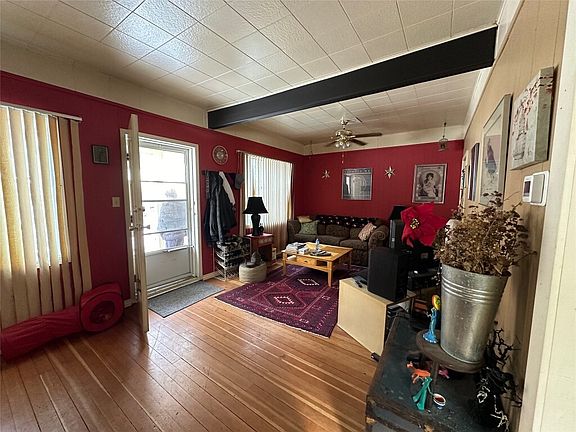 2nd image of 246 Penryn Ave