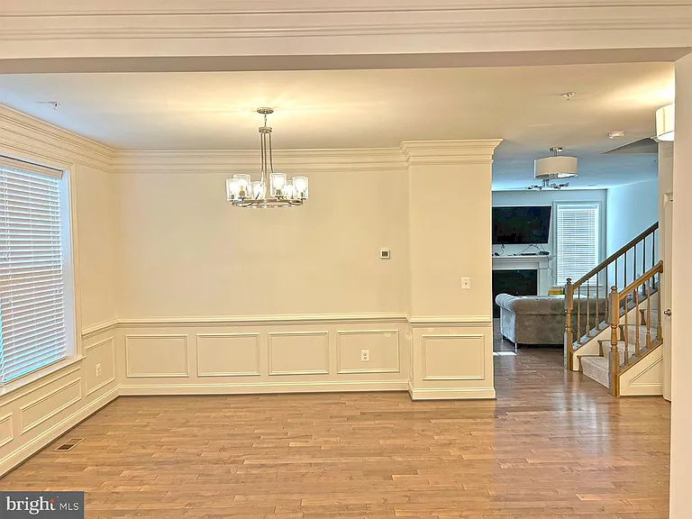 3332 Burton Dr — Photo 19