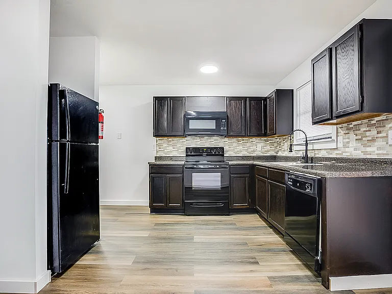 Hillwood Villas — Photo 24
