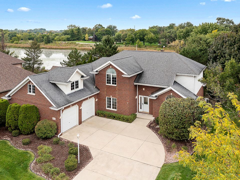 1st image of 11000 Garrett Dr