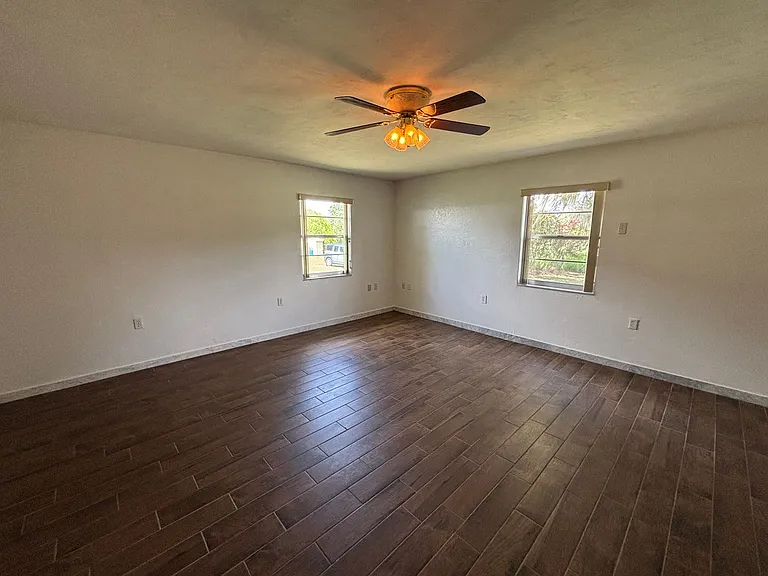 6352 NE 86th Ave — Photo 14