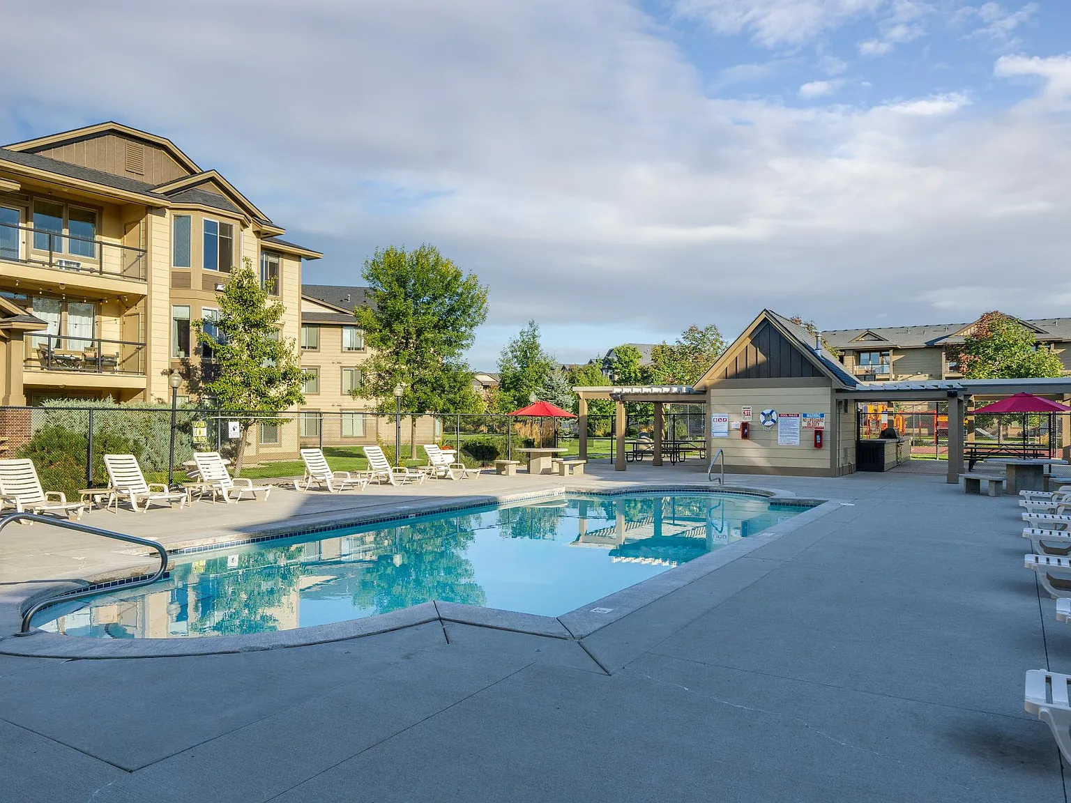 Eagle Point Apartments — Photo 2
