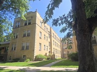 5713 N Magnolia Ave #3, Chicago, IL 60660