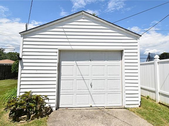 3rd image of 287 Heath Tonawanda Town