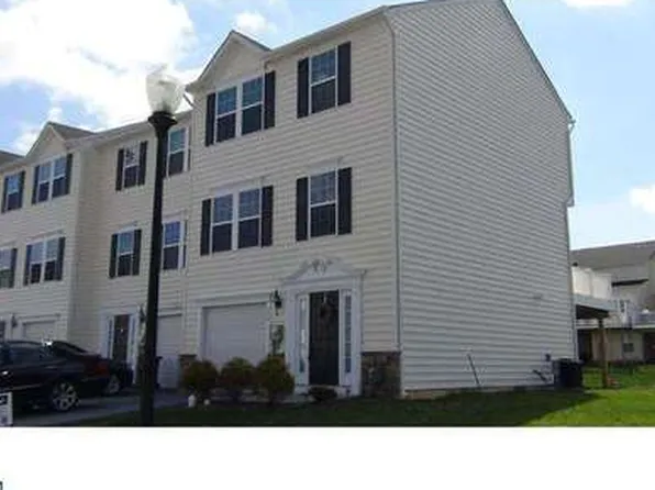 375 Larose Dr, Coatesville, PA 19320