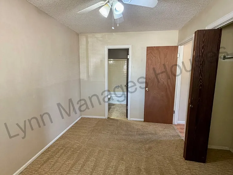 1 bed, 1.0 bath, $1,000 — Photo 13